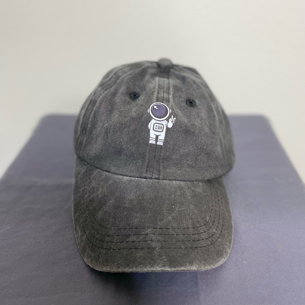 Spaceman hat - new condition - in black/gray - adjustable